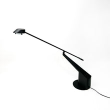 이미지를 갤러리 뷰어에 로드 , 1983년 로돌포 보네토가 iGuzzini를 위해 디자인한 알라 램프.