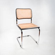 Laden Sie das Bild in den Galerie-Viewer, B32 oder Cesca Stuhl, entworfen von Marcel Breuer im Jahr 1928.