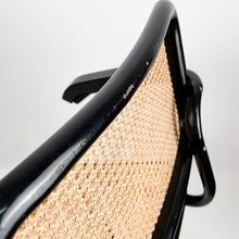 Charger l'image dans la galerie, Chaise B64 ou Cesca conçue par Marcel Breuer en 1928.