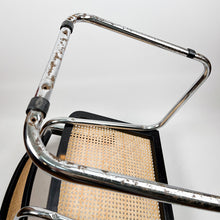 Charger l'image dans la galerie, Chaise B64 ou Cesca conçue par Marcel Breuer en 1928.