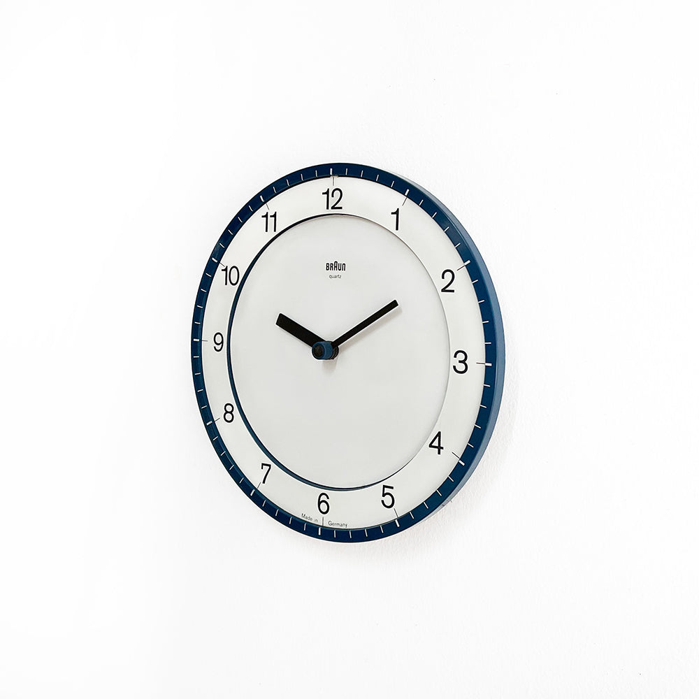 Wall clock 4861, designed by Dietrich Lubs for Braun, 1982