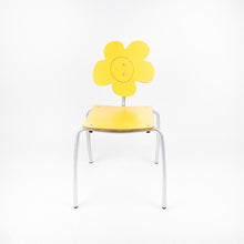 Laden Sie das Bild in den Galerie-Viewer, Silla infantil Flor diseño de Agatha Ruiz de la Prada para Amat-3