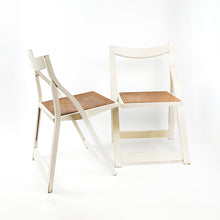 Laden Sie das Bild in den Galerie-Viewer, Paar Klappstühle von Guilleumas, 1970er Jahre