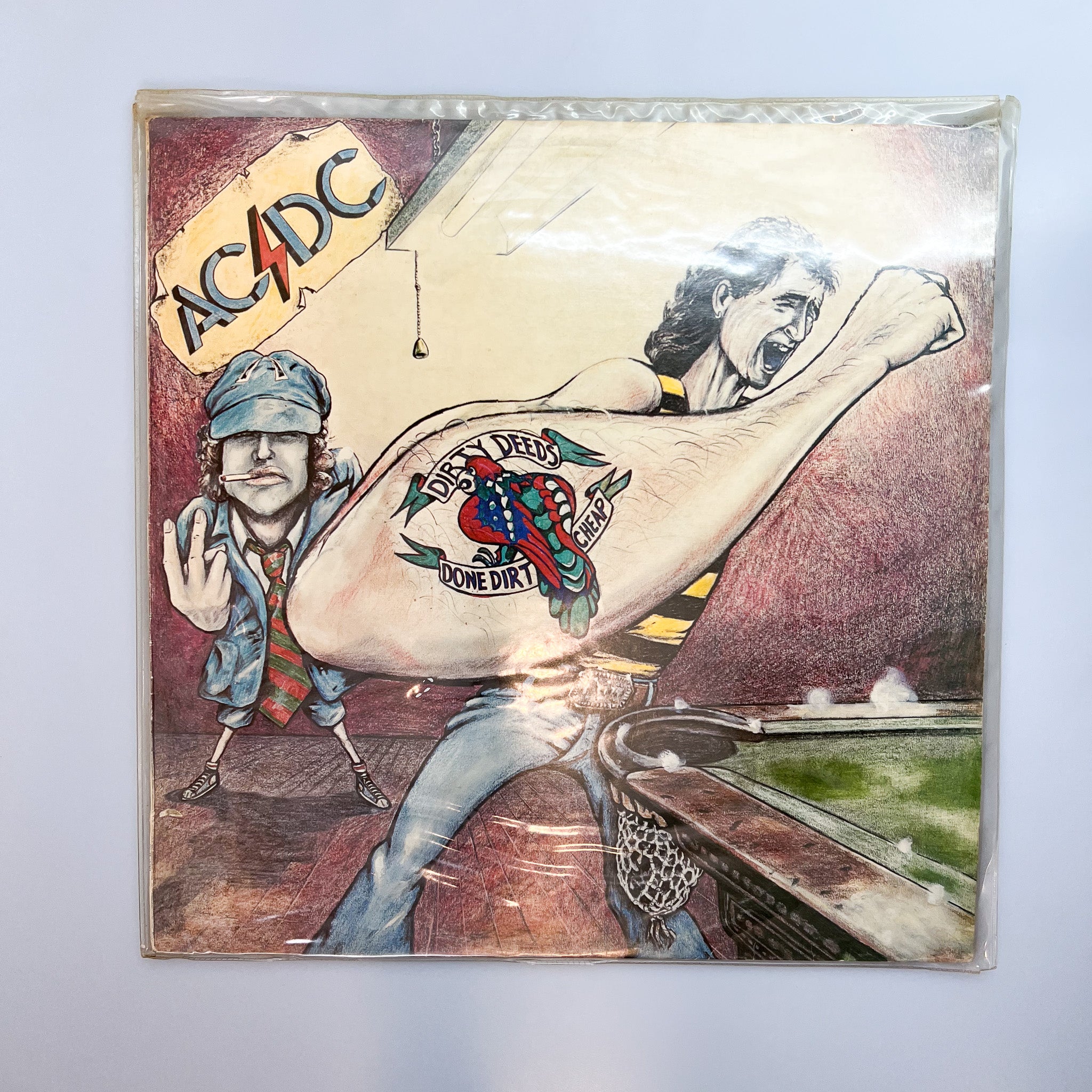 LP. AC/DC. Dirty Deeds Done Dirt Cheap – falsotecho
