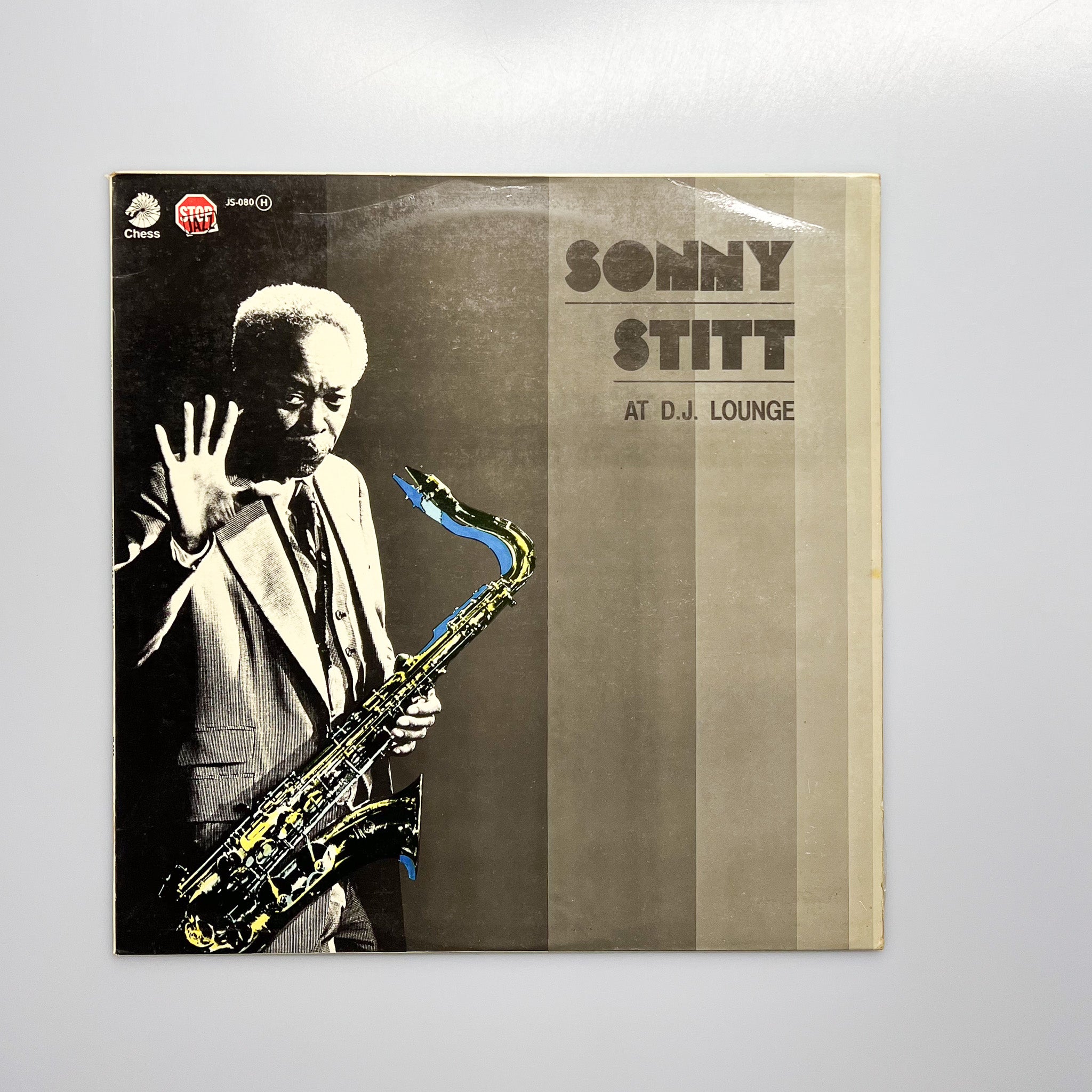 LP. Sonny Stitt. At D.J. Lounge – falsotecho