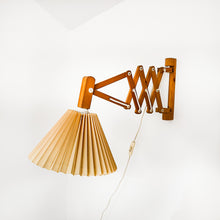 Load image into Gallery viewer, Ikea V9004 scissor wall light, 1989.