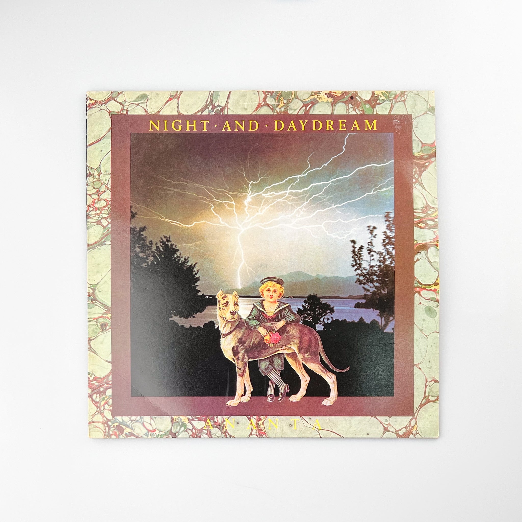 LP. Ananta. Night And Daydream – falsotecho