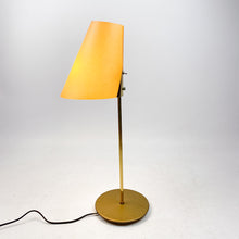 Load image into Gallery viewer, Lector S table lamp designed by Lluís Porqueras for Marset in 1990.