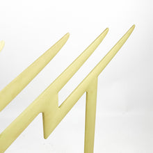 Charger l'image dans la galerie, Porte-revues Claudia Evangelista, design Philippe Starck pour Kartell, 1996.