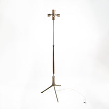 Laden Sie das Bild in den Galerie-Viewer, Stehlampe von Metalarte, 1950er Jahre