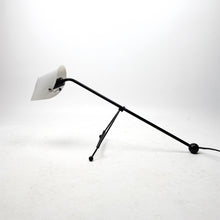 Cargar imagen en el visor de la galería, Lámpara de sobremesa Minima, diseño de Paolo Pepere para Leds, 1980's