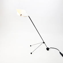 Cargar imagen en el visor de la galería, Lámpara de sobremesa Minima, diseño de Paolo Pepere para Leds, 1980's