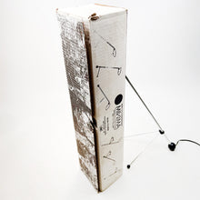 Cargar imagen en el visor de la galería, Lámpara de sobremesa Minima, diseño de Paolo Pepere para Leds, 1980's