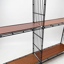 Charger l'image dans la galerie, Étagère modulaire Multistrux Multifurniture. Années 1970