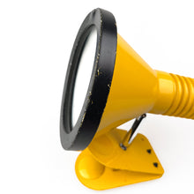 Cargar imagen en el visor de la galería, Lámpara de Pinza 80.06 diseño de Grup Bonamusa para Tramo, 1970s