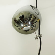 Charger l'image dans la galerie, Plafonnier Harvey Guzzini, Art 3008. Fabriqué en Italie.