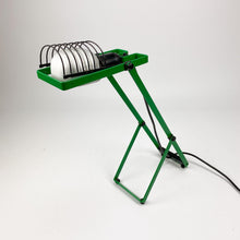 Load image into Gallery viewer, Lámpara sobremesa Sintesi Tavolo diseño de Ernesto Gismondi en 1975 para Artemide. - falsotecho