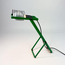 Load image into Gallery viewer, Lámpara sobremesa Sintesi Tavolo diseño de Ernesto Gismondi en 1975 para Artemide. - falsotecho