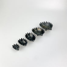 Laden Sie das Bild in den Galerie-Viewer, Set de ceniceros de Erizo diseño de Walter Bosse, 1950's