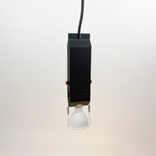 Laden Sie das Bild in den Galerie-Viewer, Lámpara de techo Aretusa diseño de Richard Sapper para Artemide, 1986.