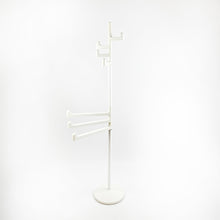 Cargar imagen en el visor de la galería, Toallero Colgador Gedy diseñado por Makio Hasuike, Italia 1977.