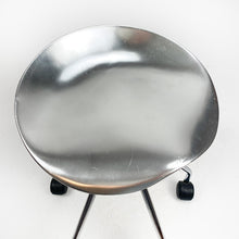 Charger l'image dans la galerie, Paire de tabourets Jamaica dessinés par Pepe Cortes pour Amat 3, 1991.