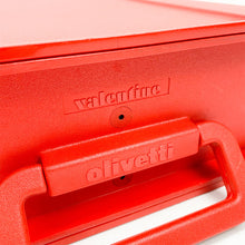 Cargar imagen en el visor de la galería, Máquina de Escribir Olivetti Valentine, Ettore Sottsass en 1969.