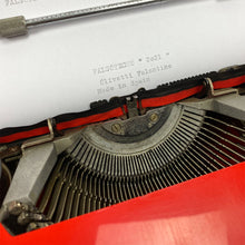 Cargar imagen en el visor de la galería, Máquina de Escribir Olivetti Valentine, Ettore Sottsass en 1969.