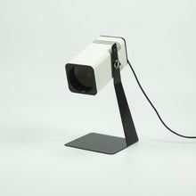 Charger l'image dans la galerie, Lampe de table Fase Model Spot, années 1970
