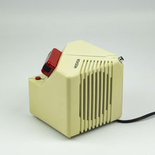 Laden Sie das Bild in den Galerie-Viewer, Radio Voxson Tanga, diseño de Rodolfo Bonetto, 1970's - falsotecho