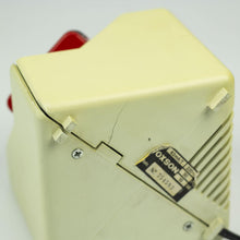 Laden Sie das Bild in den Galerie-Viewer, Radio Voxson Tanga, diseño de Rodolfo Bonetto, 1970's - falsotecho