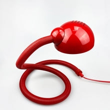 Laden Sie das Bild in den Galerie-Viewer, Lámpara Hebi fabricada por Vrieland Design en Holanda, 1970s - falsotecho