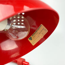 Laden Sie das Bild in den Galerie-Viewer, Lámpara Hebi fabricada por Vrieland Design en Holanda, 1970s - falsotecho