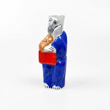 Cargar imagen en el visor de la galería, Botella de Apostol de porcelana Castro
