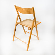 画像をギャラリービューアに読み込む, 折りたたみブナ材椅子、1970年代
