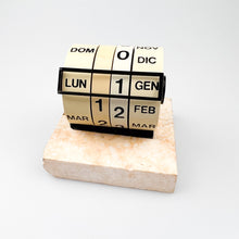 Cargar imagen en el visor de la galería, Calendario Perpetuo diseño de Carles Riart y Bigas Luna para Disform, 1970&#39;s
