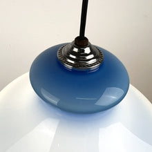 Cargar imagen en el visor de la galería, Lámpara de techo de cristal opalina, 1970&#39;s
