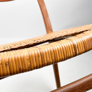 Silla CH23 diseño de Hans J. Wegner para Carl Hansen, 1950.