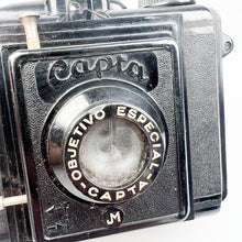 Load image into Gallery viewer, Capta Bakelite Camera.
