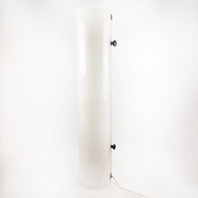 이미지를 갤러리 뷰어에 로드 , 1970년대 Tramo를 위해 Joan Antoni Blanc이 디자인한 실린더 램프
