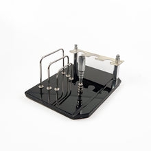 画像をギャラリービューアに読み込む, 1950年代の黒ガラスと金属の筆記具セット
