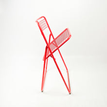Charger l&#39;image dans la galerie, Chaise 085 fabriquée par Federico Giner, années 1980. Rouge.

