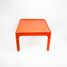 Load image into Gallery viewer, Fiberglass coffee table, 1970s 
