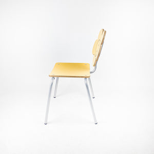 花の子供用椅子、アガサ・ルイス・デ・ラ・プラダによるAmat-3用のデザイン