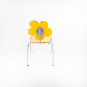 花の子供用椅子、アガサ・ルイス・デ・ラ・プラダによるAmat-3用のデザイン