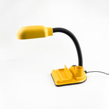 Cargar imagen en el visor de la galería, Flexo de mesa Focco, 1980's
