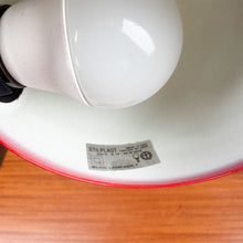 Cargar imagen en el visor de la galería, Lámpara de mesa de pinza Stilplast, 1980's
