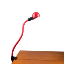 Cargar imagen en el visor de la galería, Lámpara de mesa de pinza Stilplast, 1980's
