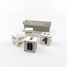 Load image into Gallery viewer, 1970s Perpetual Calendar
