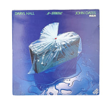 Laden Sie das Bild in den Galerie-Viewer, LP. Daryl Hall &amp; John Oates. X-Static

